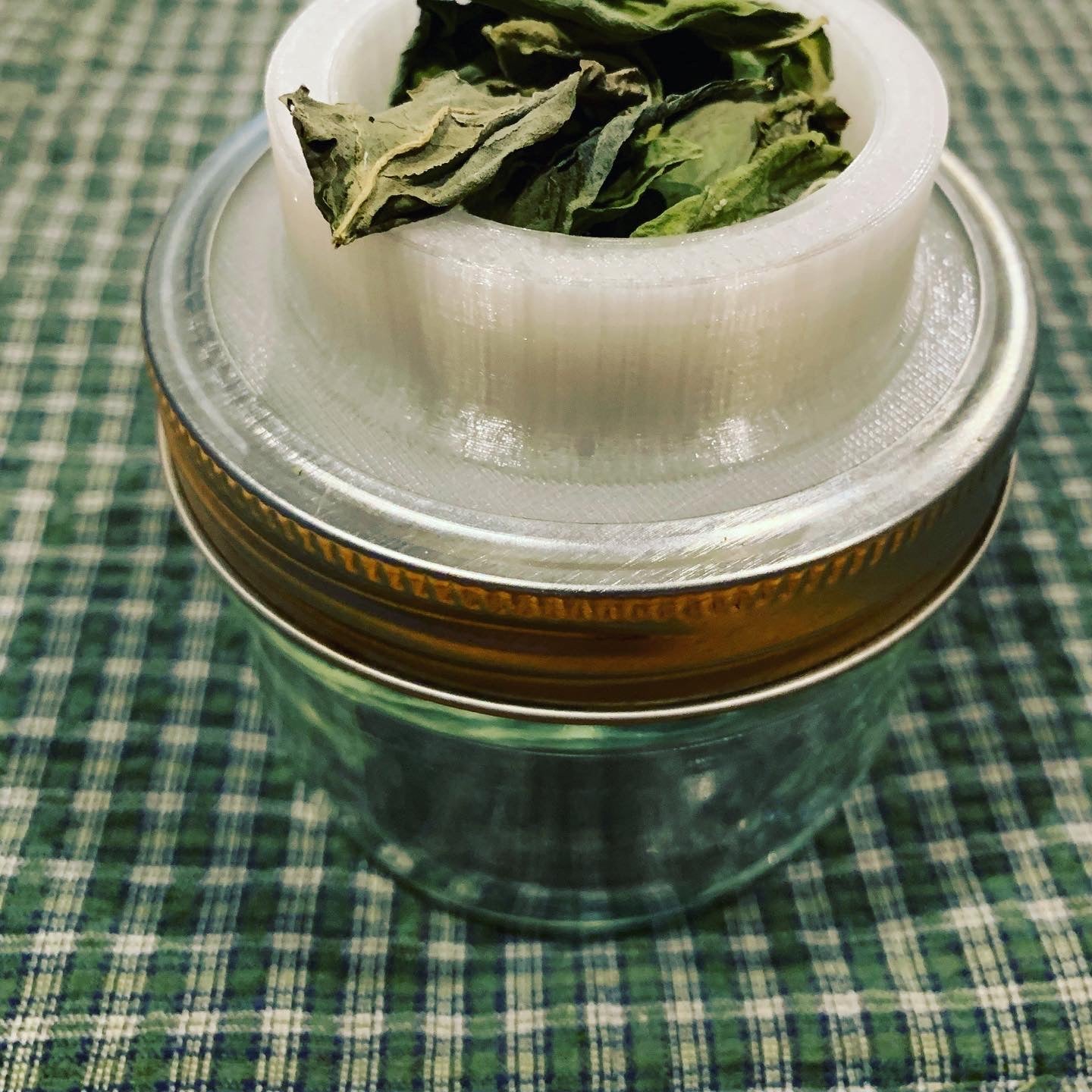 Mason jar fit Herb grinder
